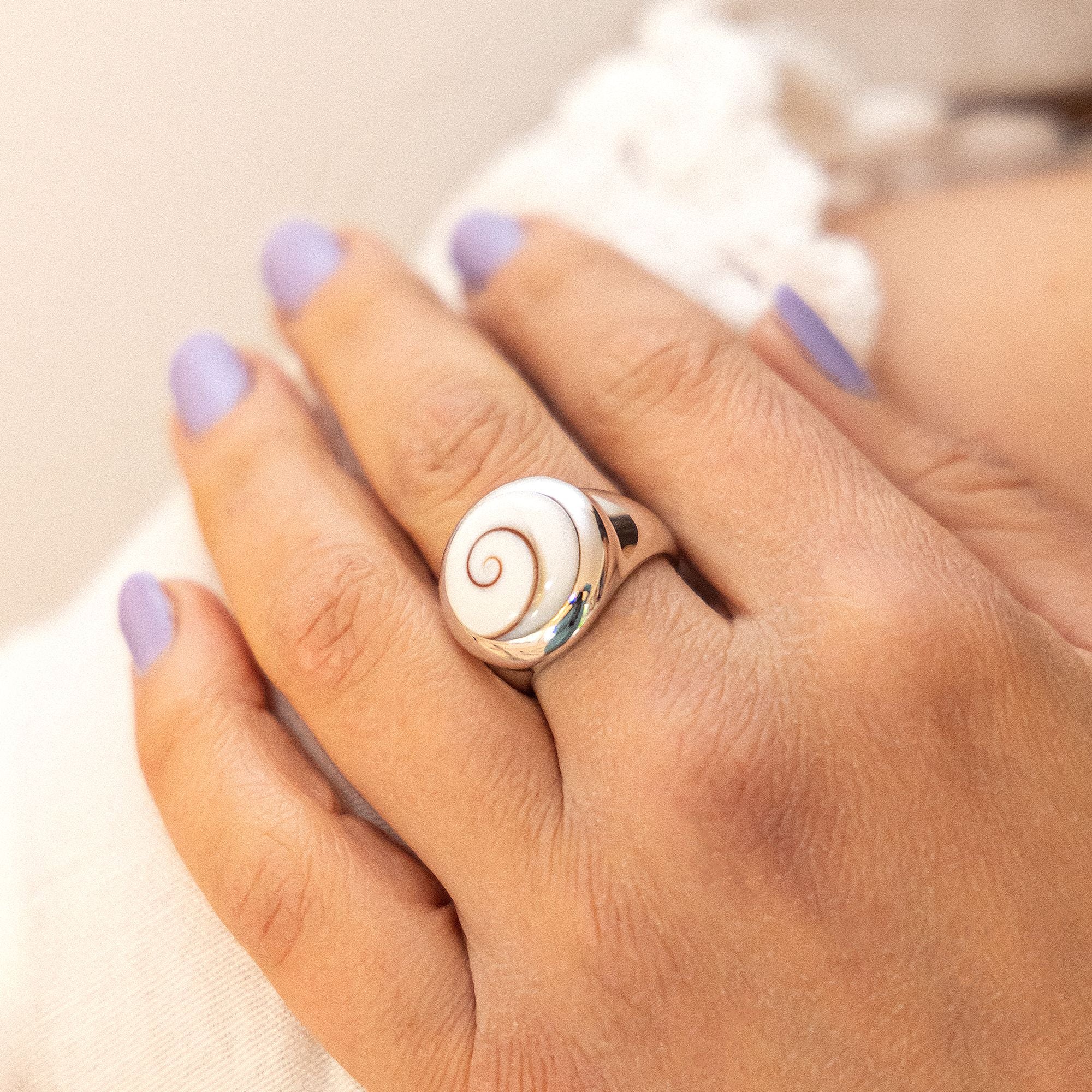Ring Silber 925 rhodiniert mit weißer Muschel - Ringgröße: 064 (20,4)